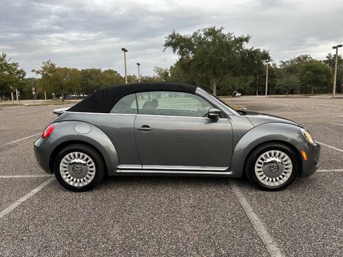 Used 2014 Volkswagen Beetle 1.8T image 4
