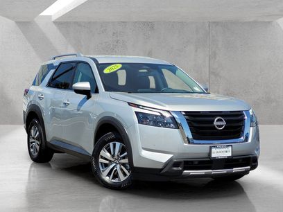 Used 2025 Nissan Pathfinder SL