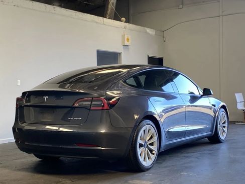 Used 2022 Tesla Model 3 Long Range image 3
