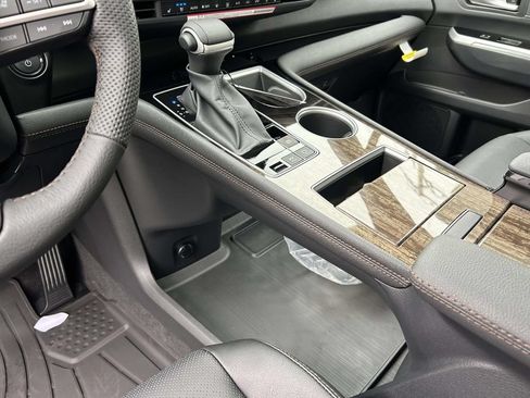 New 2026 Toyota Sienna Limited FWD image 21
