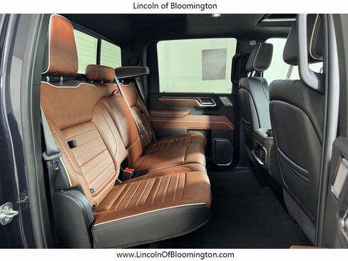 Used 2025 GMC Sierra 2500 Denali Ultimate AWD/4WD image 11