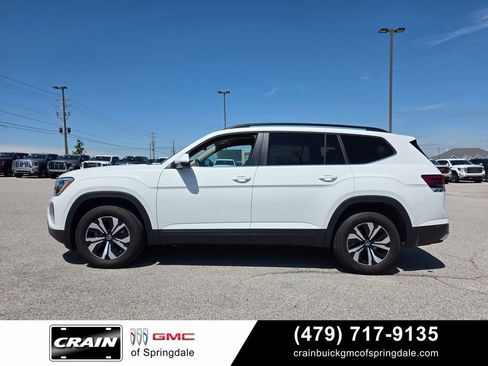 Used 2024 Volkswagen Atlas SE AWD/4WD image 5