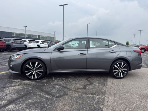 Used 2020 Nissan Altima 2.5 SR w/ Premium Package AWD/4WD image 6