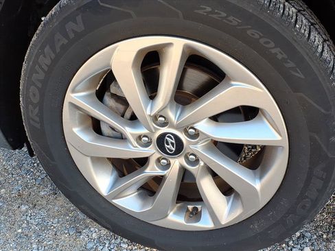 Used 2018 Hyundai Tucson SE image 9