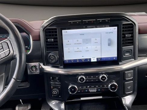 Used 2022 Ford F150 Lariat w/ Equipment Group 502A High image 6