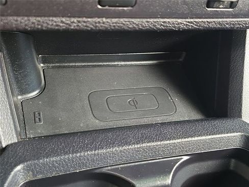 Used 2017 Toyota Tacoma TRD Sport w/ Tow Package image 18