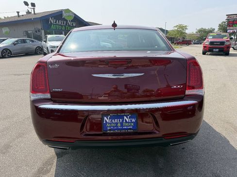 Used 2016 Chrysler 300 Limited w/ Driver Convenience Group AWD/4WD image 8
