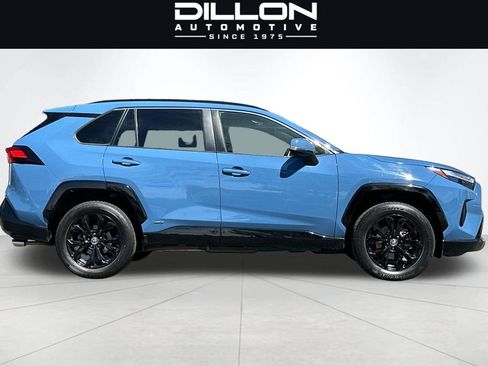 Used 2022 Toyota RAV4 SE w/ Convenience Package AWD/4WD image 3
