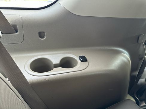 Used 2016 GMC Yukon XL SLT w/ Open Road Package image 82