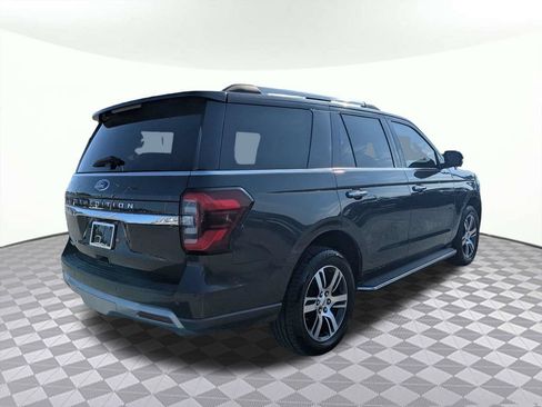 Used 2023 Ford Expedition Limited AWD/4WD image 3