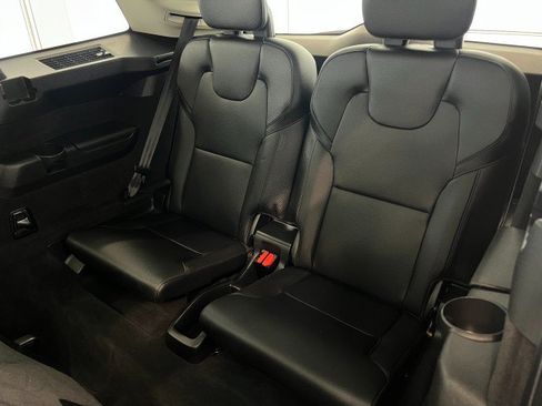 Used 2017 Volvo XC90 T6 Momentum w/ Vision Package AWD/4WD image 40
