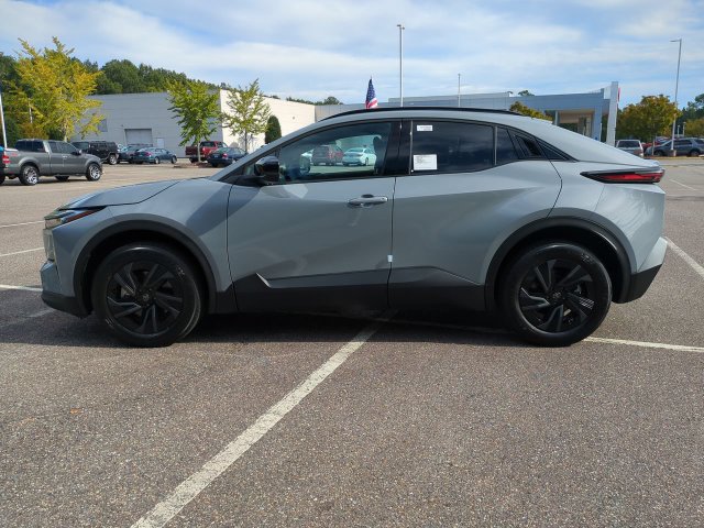 New 2027 Toyota C-HR w/ ALL Weather Mat Package (TMS) AWD/4WD image 7