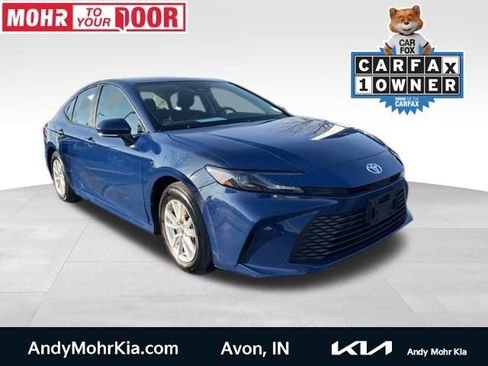 Used 2025 Toyota Camry LE image 1