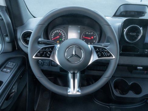 New 2026 Mercedes-Benz Sprinter 2500 image 17