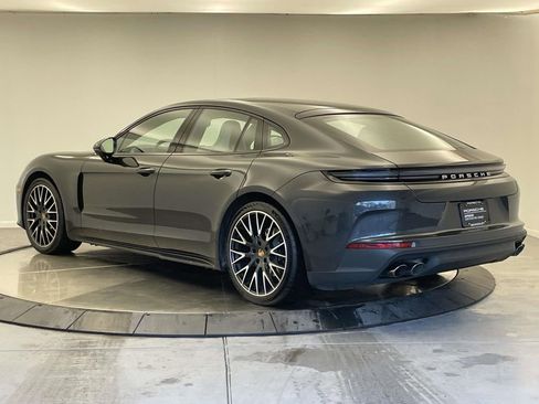 Used 2024 Porsche Panamera 4 image 3