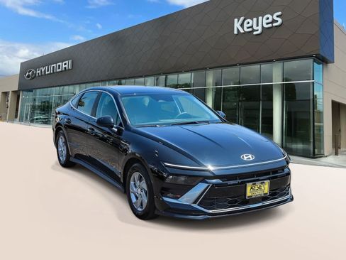 Certified 2025 Hyundai Sonata SE FWD image 3