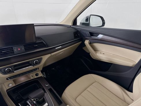 Certified 2023 Audi Q5 2.0T Premium w/ Convenience Package image 22