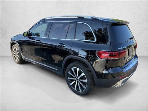 Used 2022 Mercedes-Benz GLB 250 4MATIC image 7