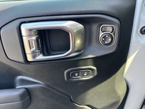 New 2026 Jeep Gladiator Sport AWD/4WD image 11