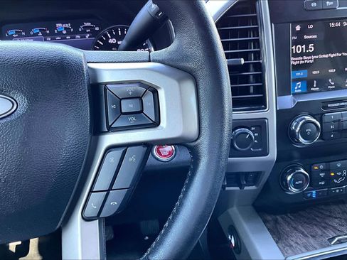 Used 2019 Ford F250 Lariat w/ Lariat Ultimate Package AWD/4WD image 25