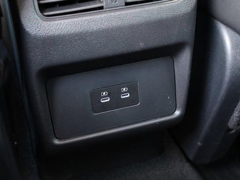 Certified 2025 Nissan Rogue SV AWD/4WD image 21