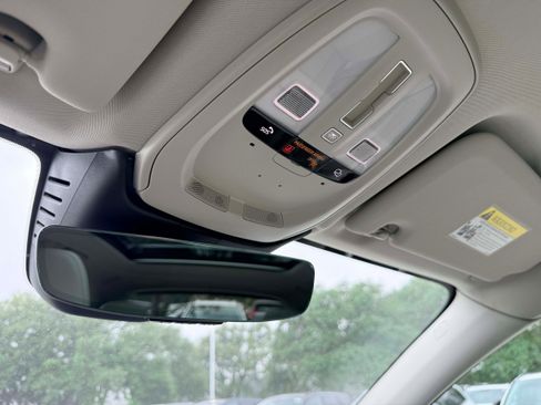 Certified 2023 Volvo XC60 B5 Ultimate w/ Climate Package FWD image 25