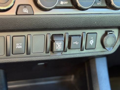 Used 2023 Toyota Tacoma TRD Off-Road image 13