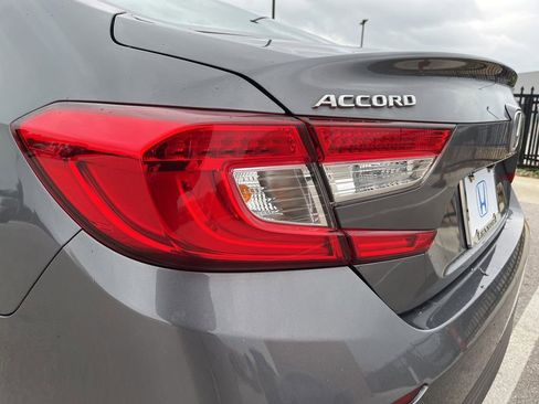 Certified 2018 Honda Accord LX image 7