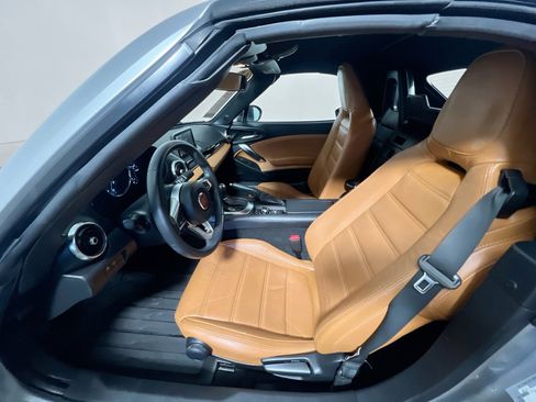 Used 2017 FIAT 124 Spider Lusso image 14