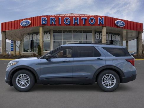 Used 2026 Ford Explorer Active image 2