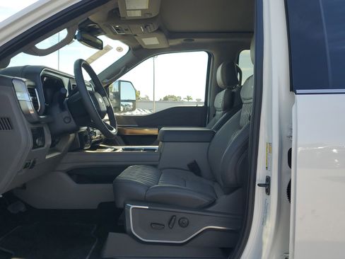 New 2026 Ford F450 Platinum w/ Platinum Plus Package image 17