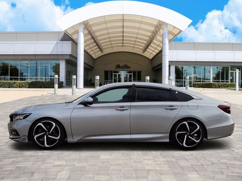Used 2019 Honda Accord Sport image 3