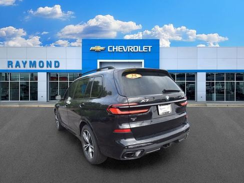 Used 2025 BMW X7 xDrive40i w/ M Sport Package AWD/4WD image 5