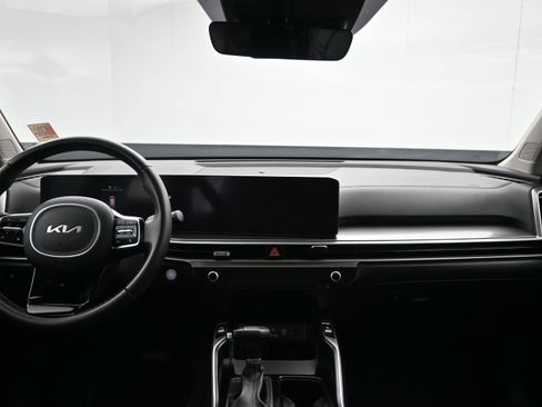 Used 2024 Kia Sorento EX w/ Panoramic Sunroof Package image 21