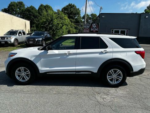 Used 2020 Ford Explorer XLT w/ Comfort Package image 8