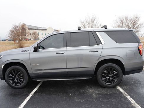 Used 2021 Chevrolet Tahoe LT w/ LT Signature Plus Package image 11