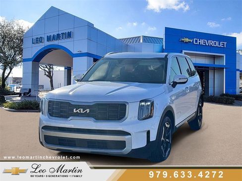 Used 2025 Kia Telluride S image 1