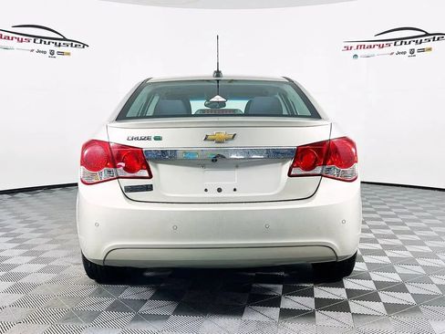 Used 2015 Chevrolet Cruze Eco w/ Enhanced Safety Package image 7