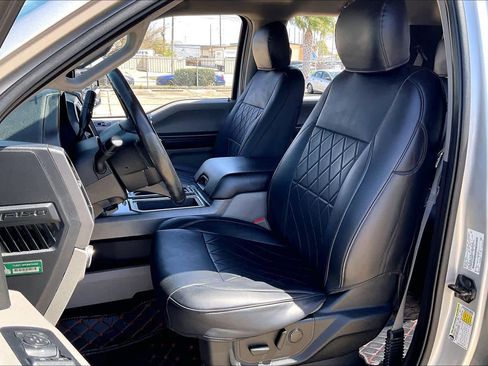 Used 2019 Ford F150 XLT w/ Equipment Group 302A Luxury image 8