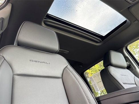 New 2026 GMC Sierra 3500 Denali image 18