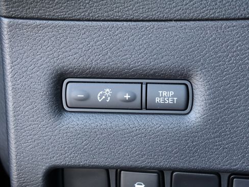 Used 2023 Nissan Murano SV w/ SV Midnight Edition Package image 14