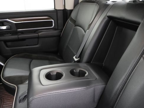 Used 2024 RAM 2500 Laramie AWD/4WD image 37