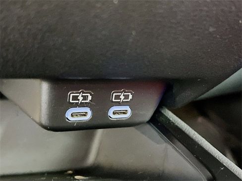 Used 2023 Lexus UX 250h F Sport image 18