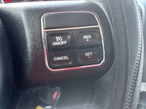 Used 2014 Jeep Wrangler Unlimited Rubicon w/ Connectivity Group AWD/4WD image 9