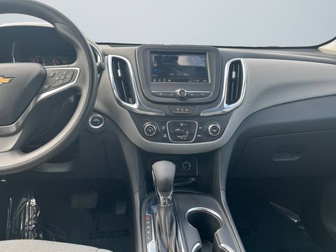 Used 2024 Chevrolet Equinox LS w/ Driver Confidence II Package FWD image 11
