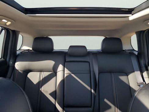 Used 2025 MAZDA CX-50 AWD 2.5 Hybrid w/ Premium Pkg image 42