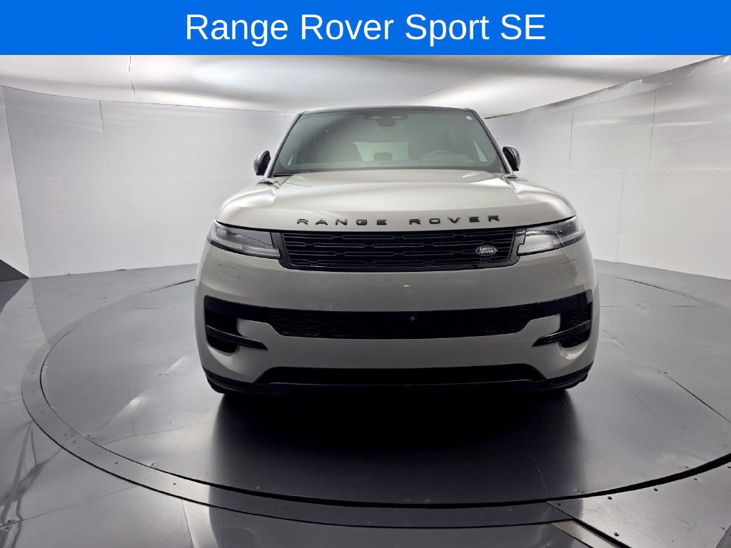 Used 2024 Land Rover Range Rover Sport SE AWD/4WD image 2