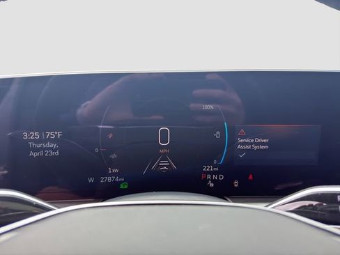 Used 2024 Cadillac Lyriq Luxury AWD/4WD image 11