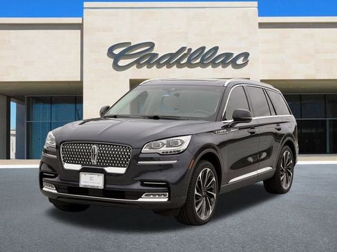 Used 2024 Lincoln Aviator Reserve w/ Equipment Group 201A image 9