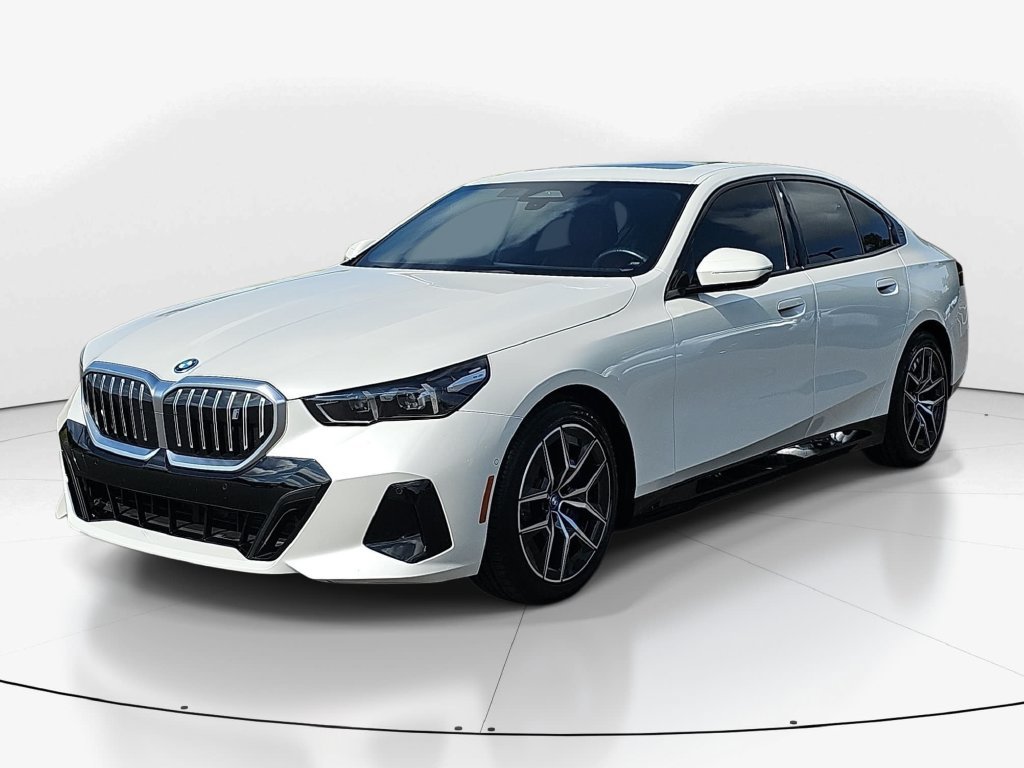 Used 2024 BMW i5 eDrive40i w/ M Sport Package RWD image 11